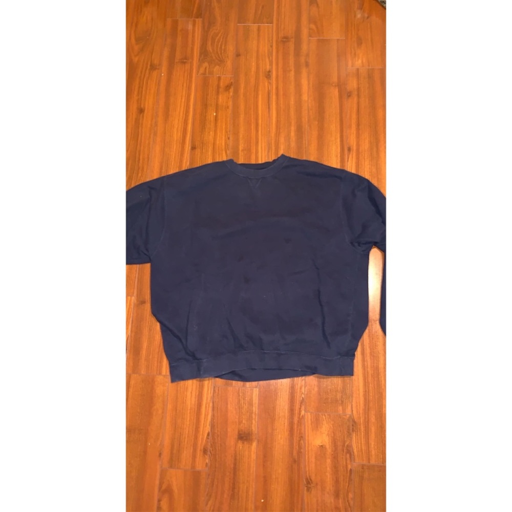 Navy sweatshirt